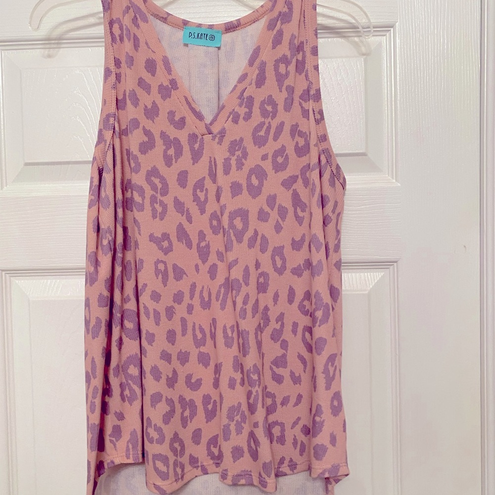 Super soft pink and purple leopard print flowey tank top